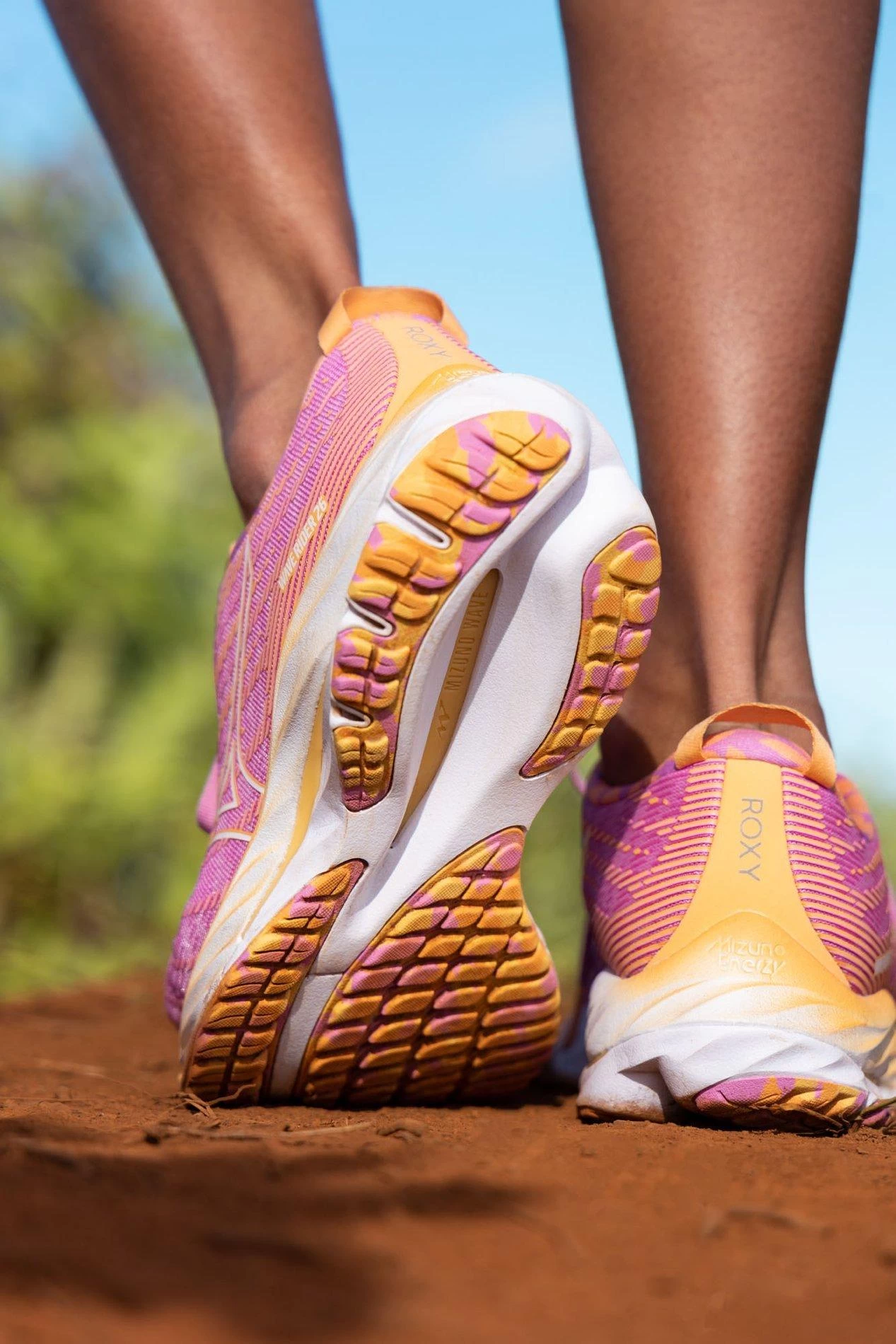 Mizuno Women's Wave Rider 26 Roxy Running Shoe 3 Mizuno Women's Wave Rider 26 Roxy Running Shoe - Image 3