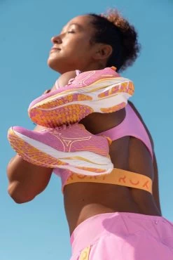 Mizuno Women's Wave Rider 26 Roxy Running Shoe 23 Mizuno Women's Wave Rider 26 Roxy Running Shoe -Mizuno Store 411386 6T00 04